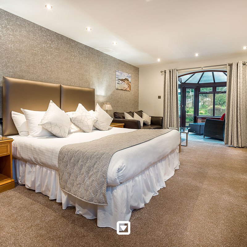 Bedroom gallery.