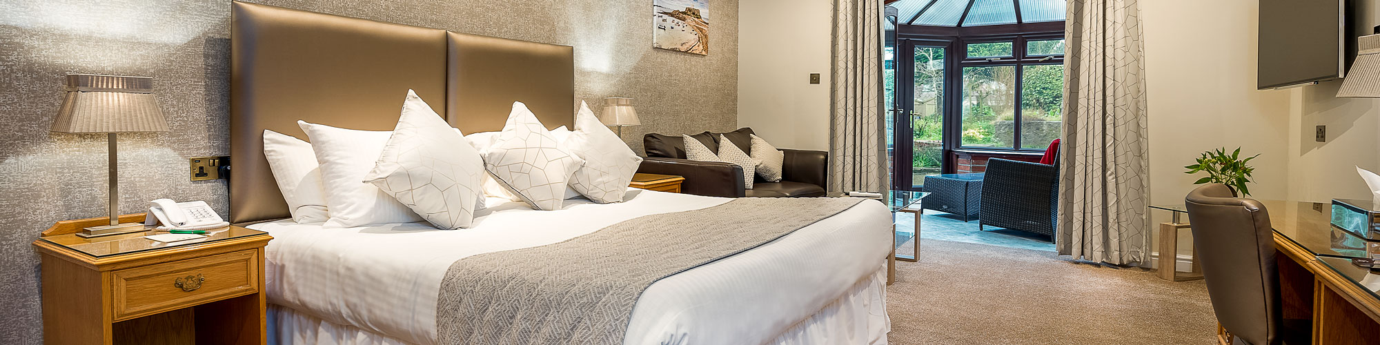 Hotel bedroom gallery.